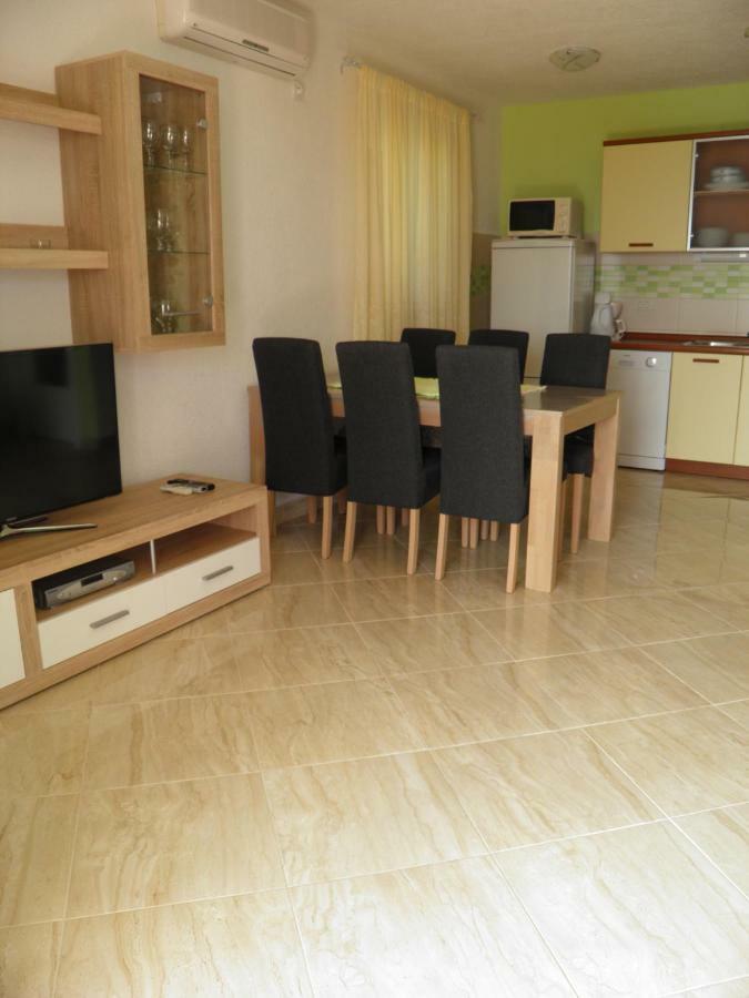 Apartments Marcic Bol Exteriér fotografie