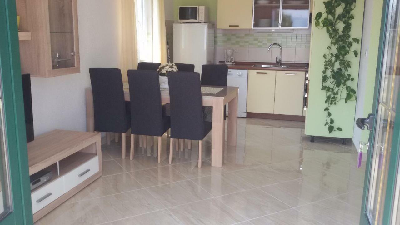 Apartments Marcic Bol Exteriér fotografie